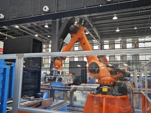 新質生產力觀察 8分鐘完成人工一小時作業量,交付周期縮短一半,探訪浪潮信息智慧工廠