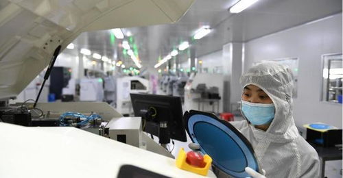 芯片為什么都是薄片,不能做成立方體的嗎